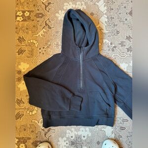 Lululemon Scuba Cropped hoodie size 4